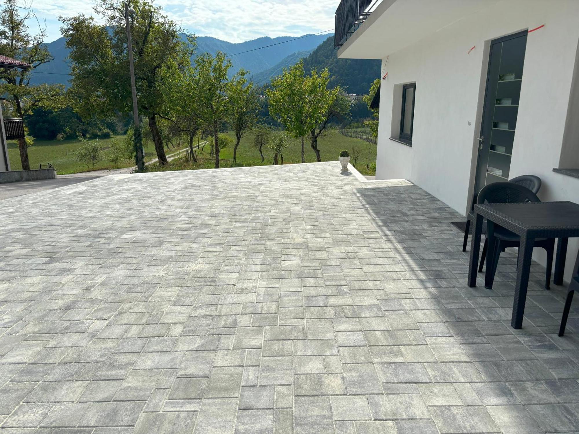 Livan Apartment Tolmin Exterior foto